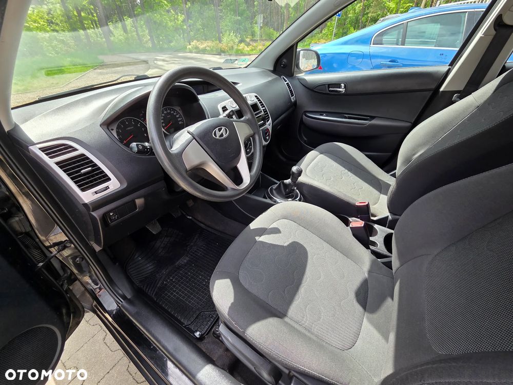 Hyundai i20 1.2 UEFA EURO 2012 Edition - 17