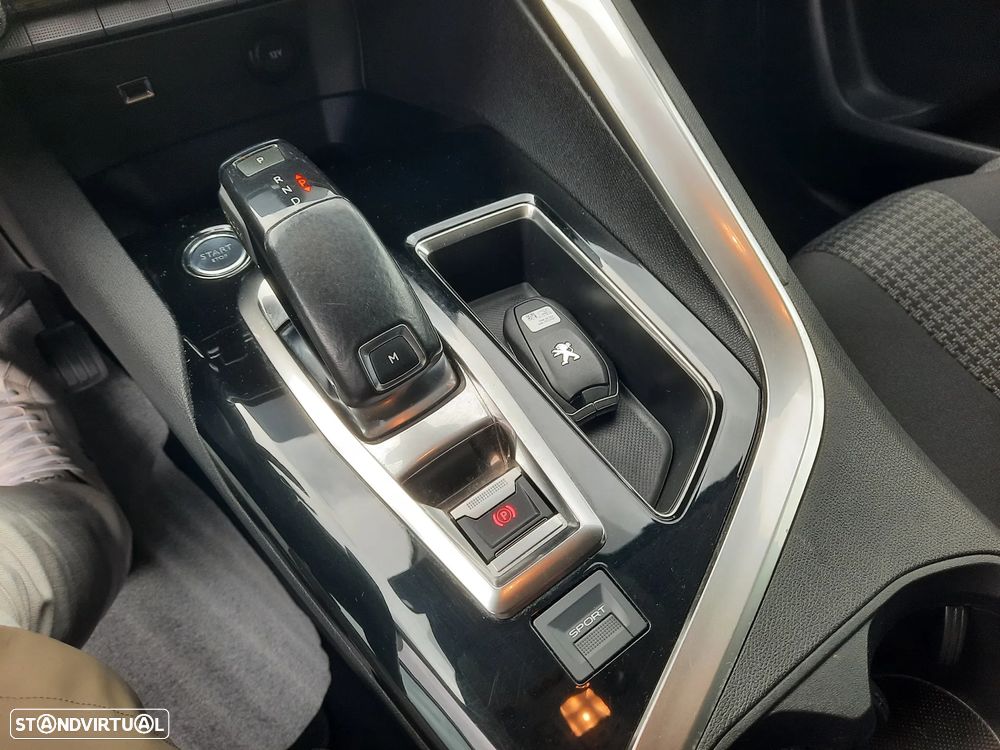 Peugeot 3008 1.6 BlueHDi Style EAT6 - 43