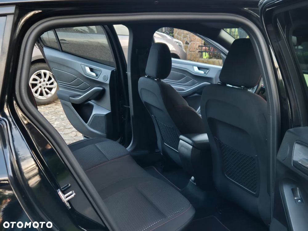 Ford Focus 1.5 EcoBlue SCR ST-Line - 24