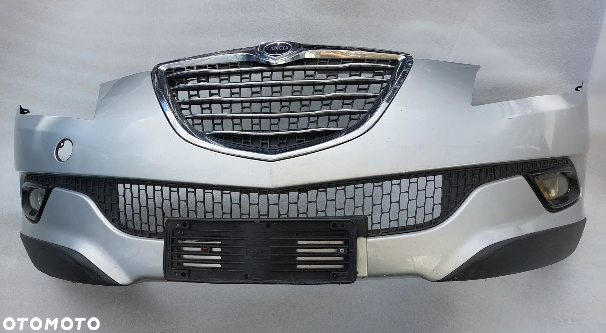 Zderzak przód przedni Lancia Delta III - 1