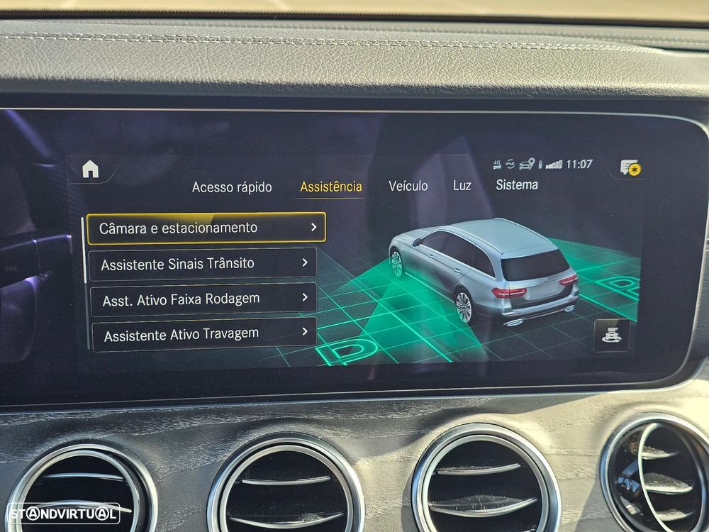 Mercedes-Benz E 300 de 9G-TRONIC AMG Line - 9