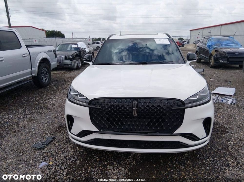 Lincoln Aviator - 3