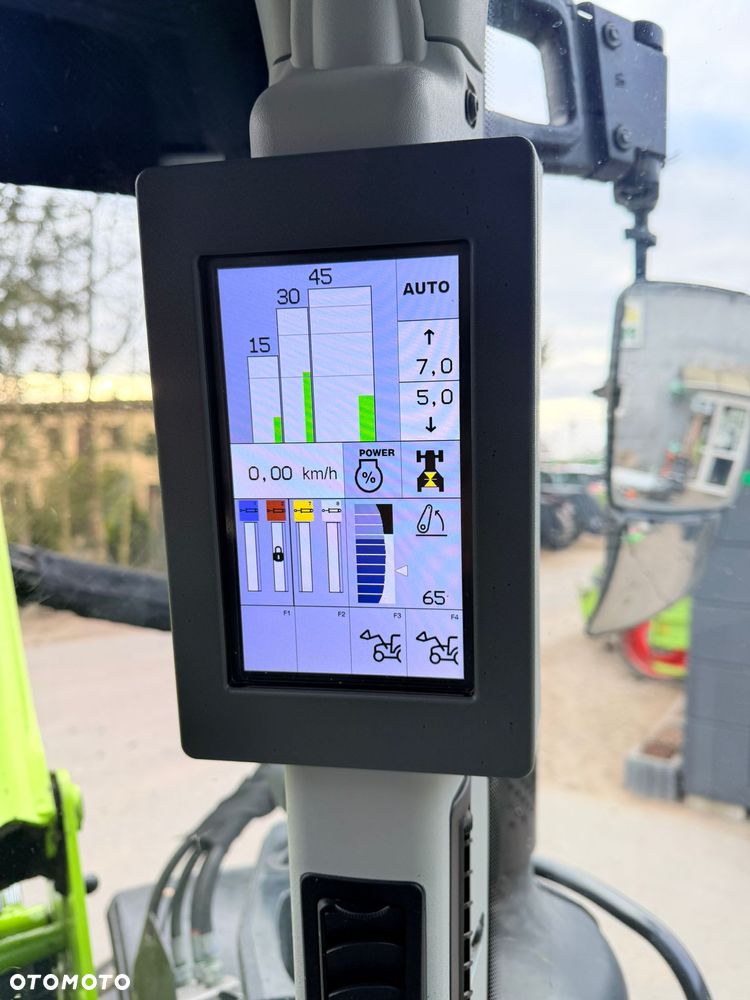 Claas ARION 550 CMATIC - 22