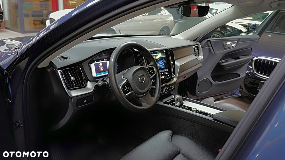 Volvo XC 60 B4 D AWD Plus Dark - 13