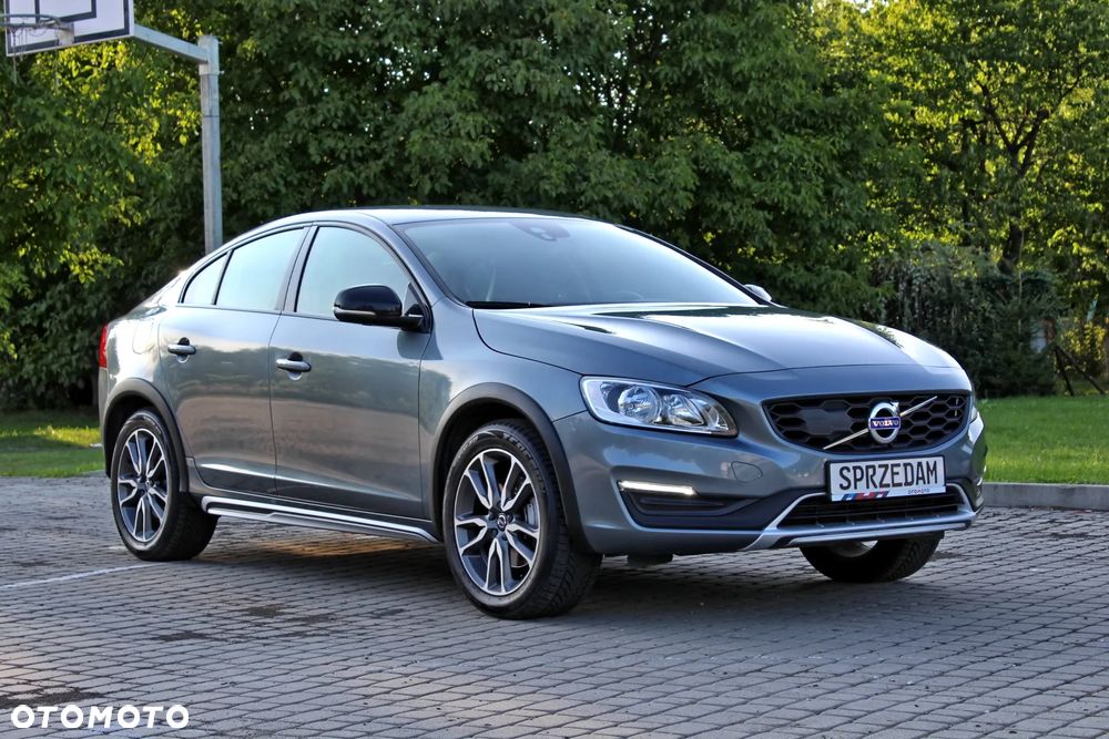Volvo S60 Cross Country D3 Geartronic Momentum - 1
