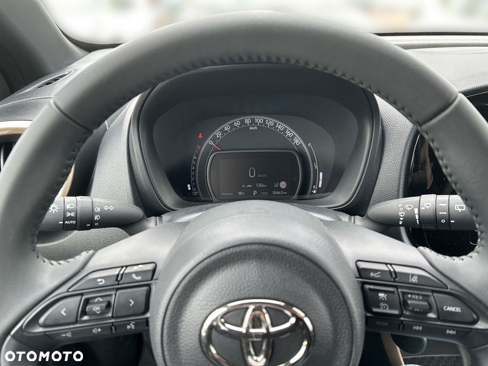 Toyota Aygo X 1.0 VVT-i Style CVT - 12