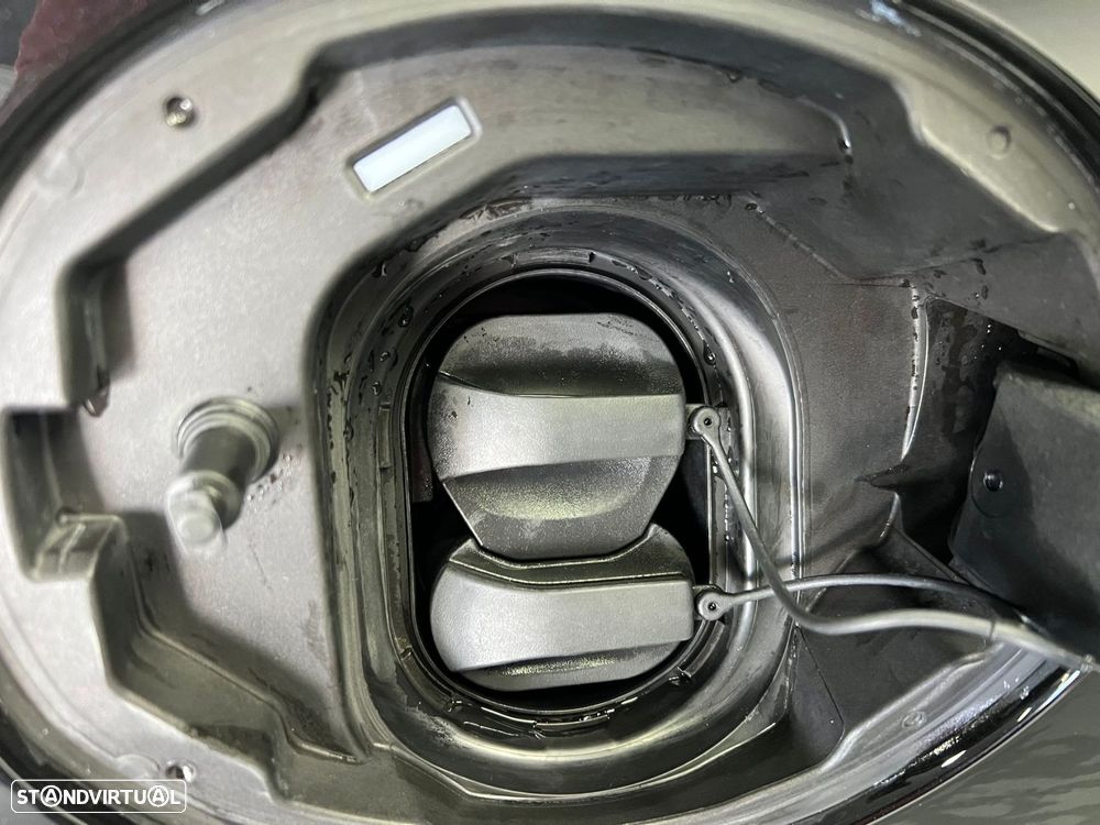 MINI 3 Portas Cooper SE - 21