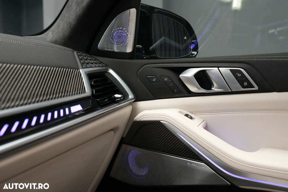 BMW X5 M M60i xDrive AT MHEV - 34