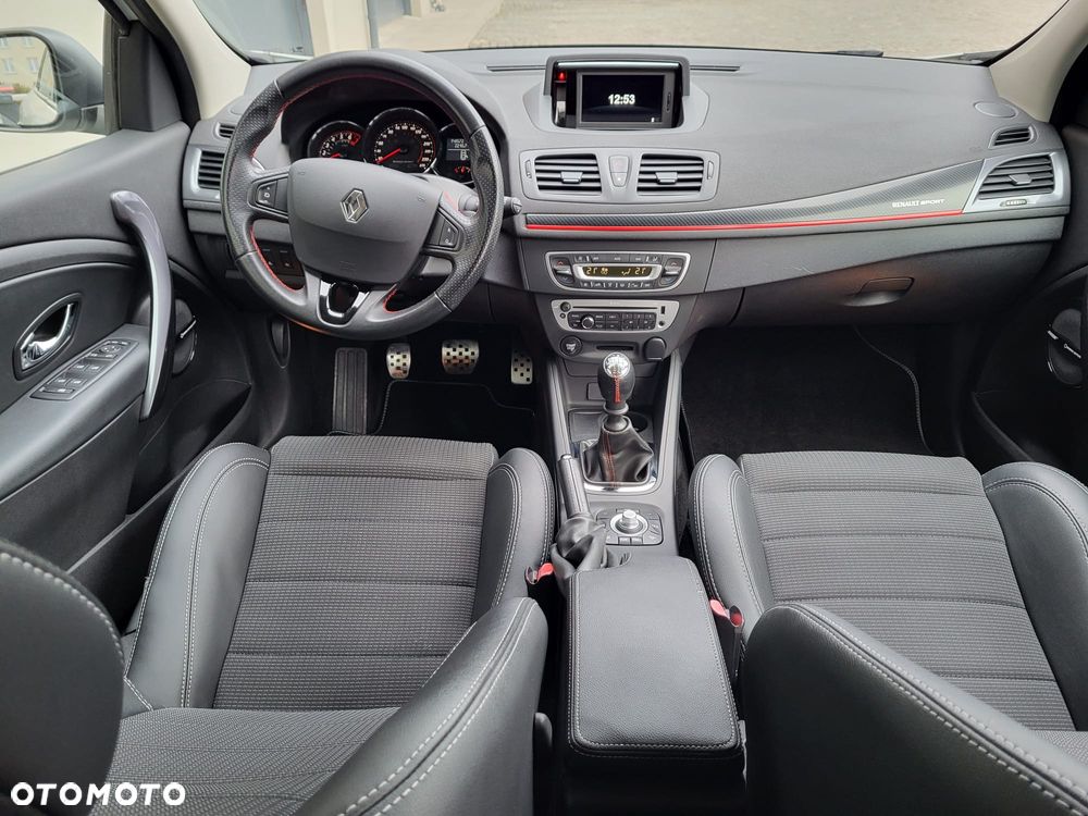 Renault Megane TCe 220 Start & Stop GT 220 - 38