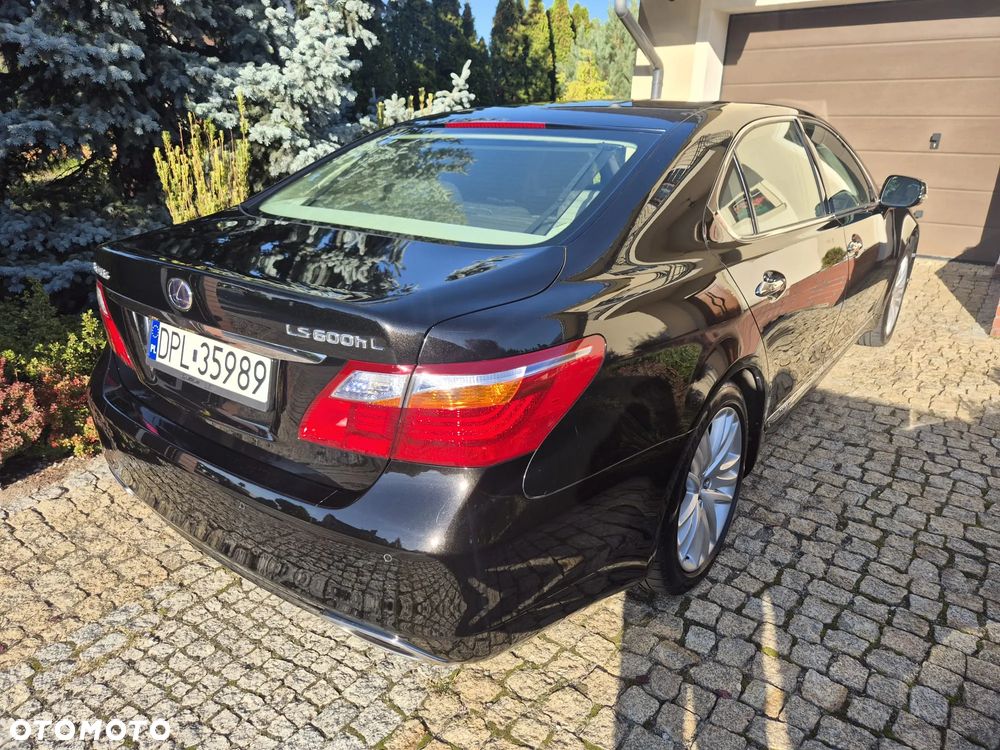 Lexus LS 600h L Superior - 4