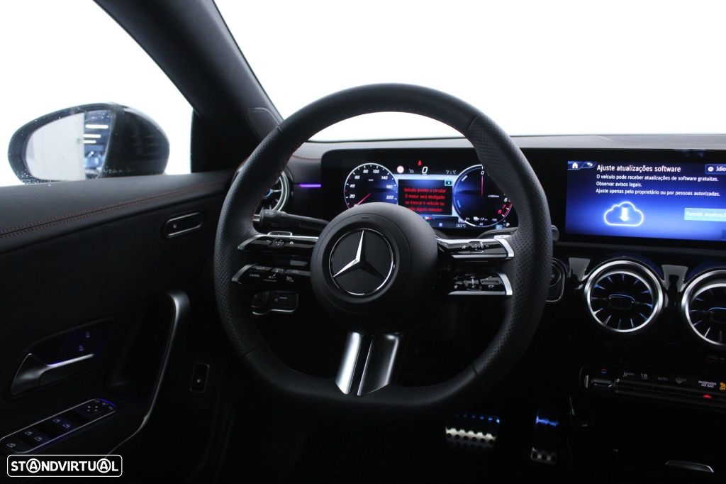 Mercedes-Benz CLA 250 e AMG Line - 16