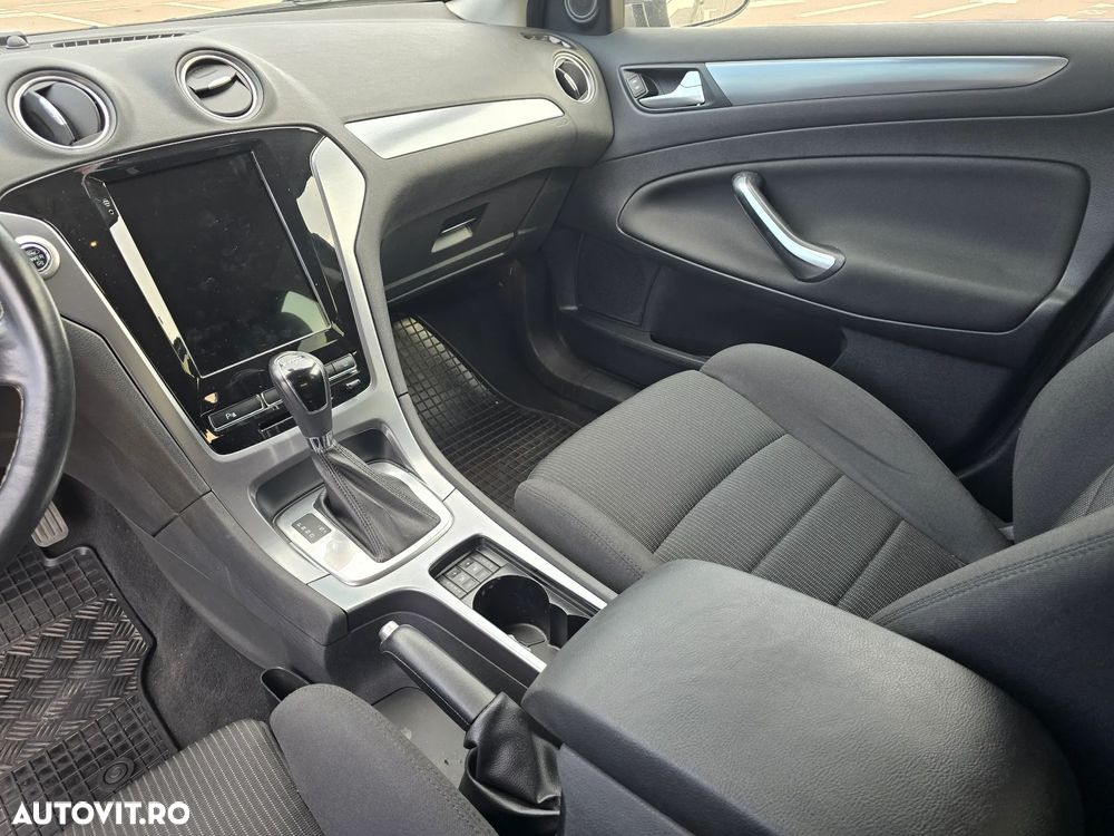 Ford Mondeo 2.0 TDCI PowerShift Business Class - 25