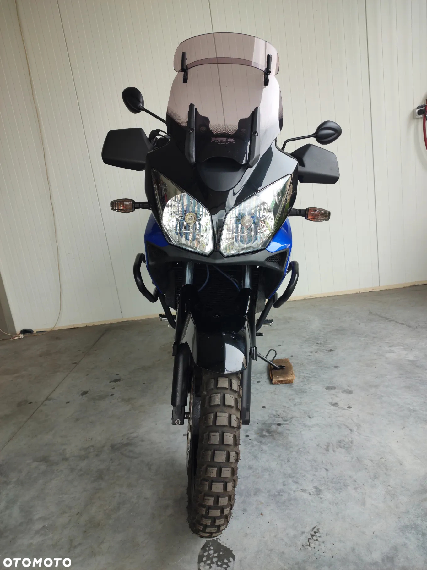 Suzuki DL - 4