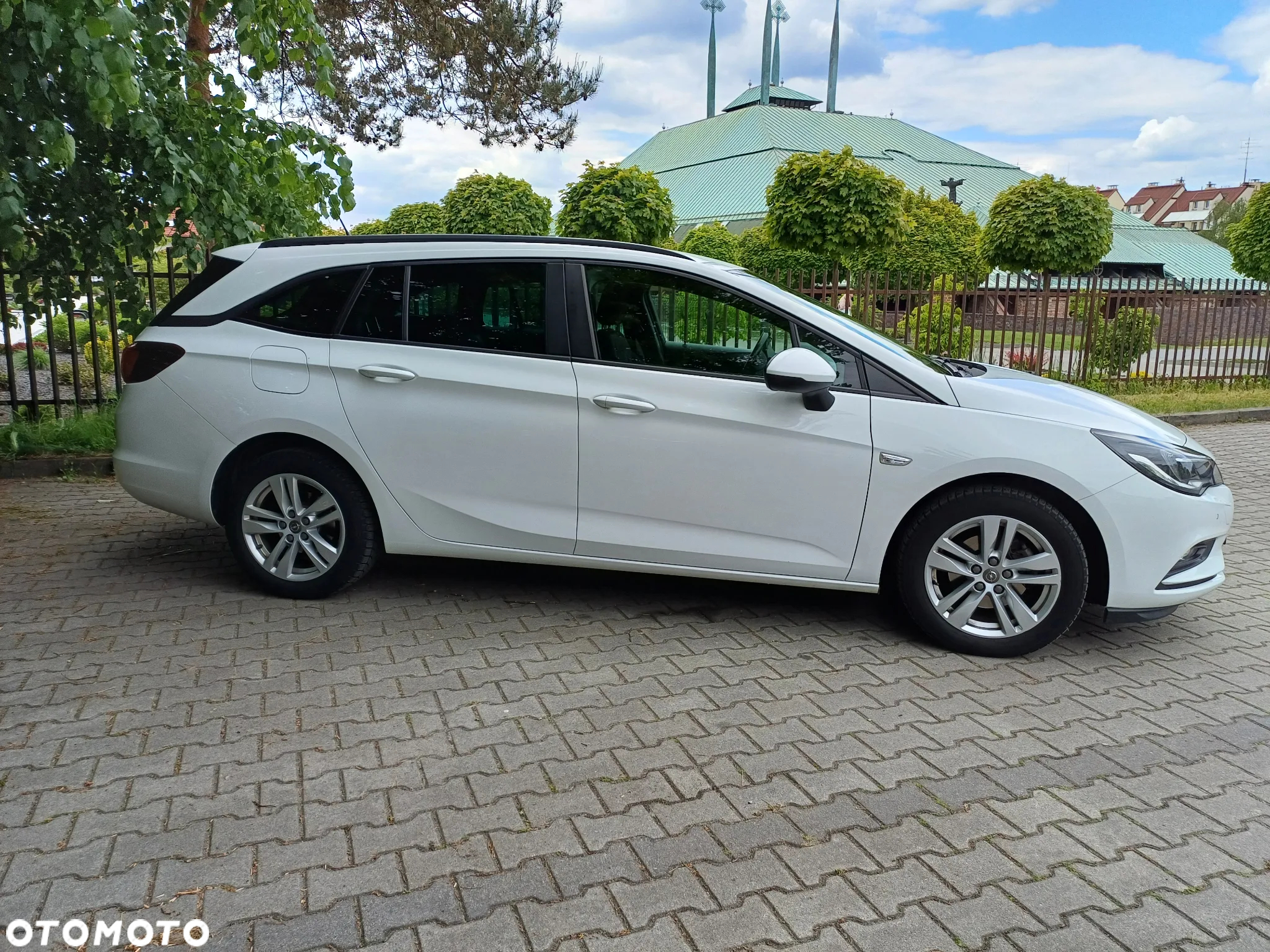 Opel Astra V 1.6 CDTI Enjoy S&S - 2