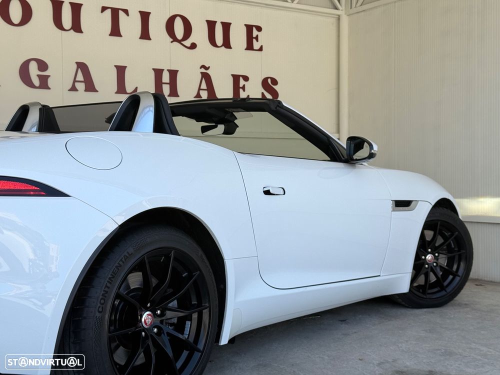Jaguar F-Type 2.0 i4 R-Dynamic - 32