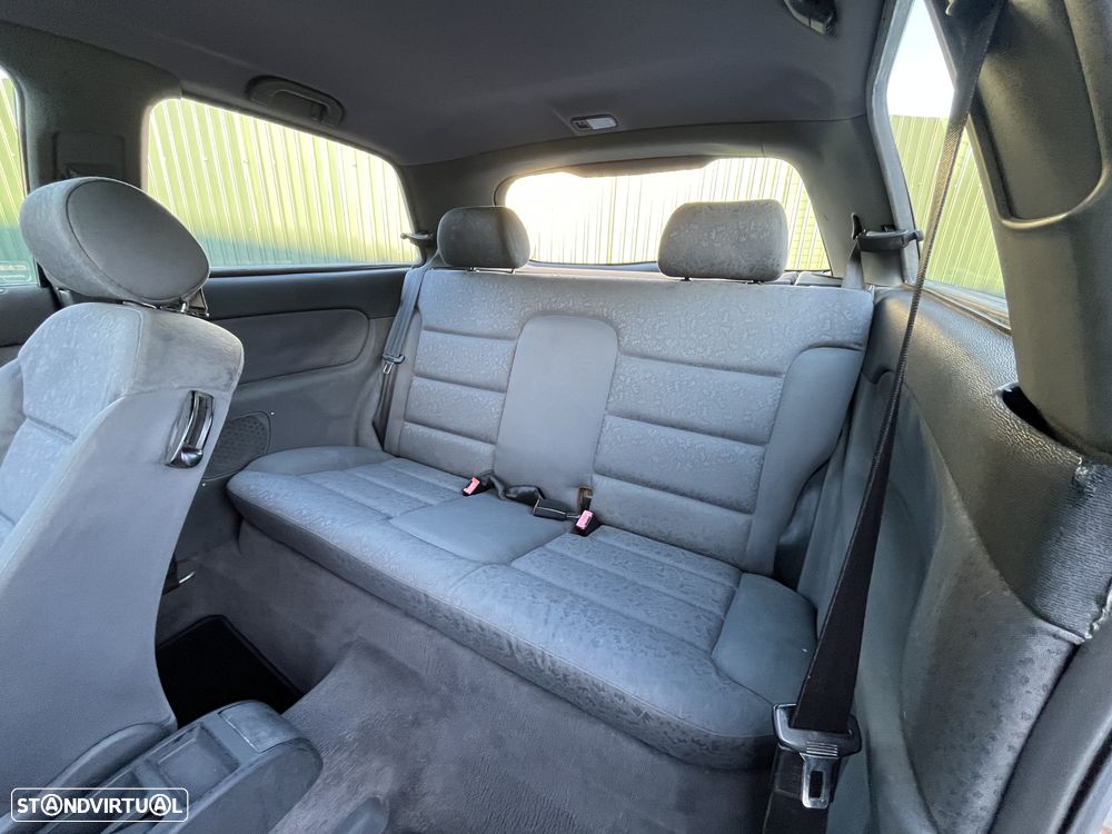 Audi A3 1.6 - 5