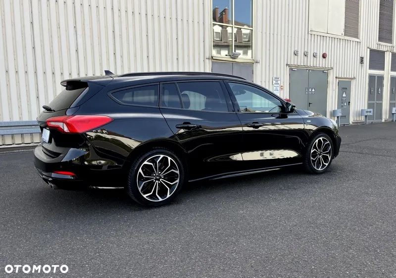 Ford Focus Turnier 1.5 EcoBoost Start-Stopp-System ST-LINE - 18