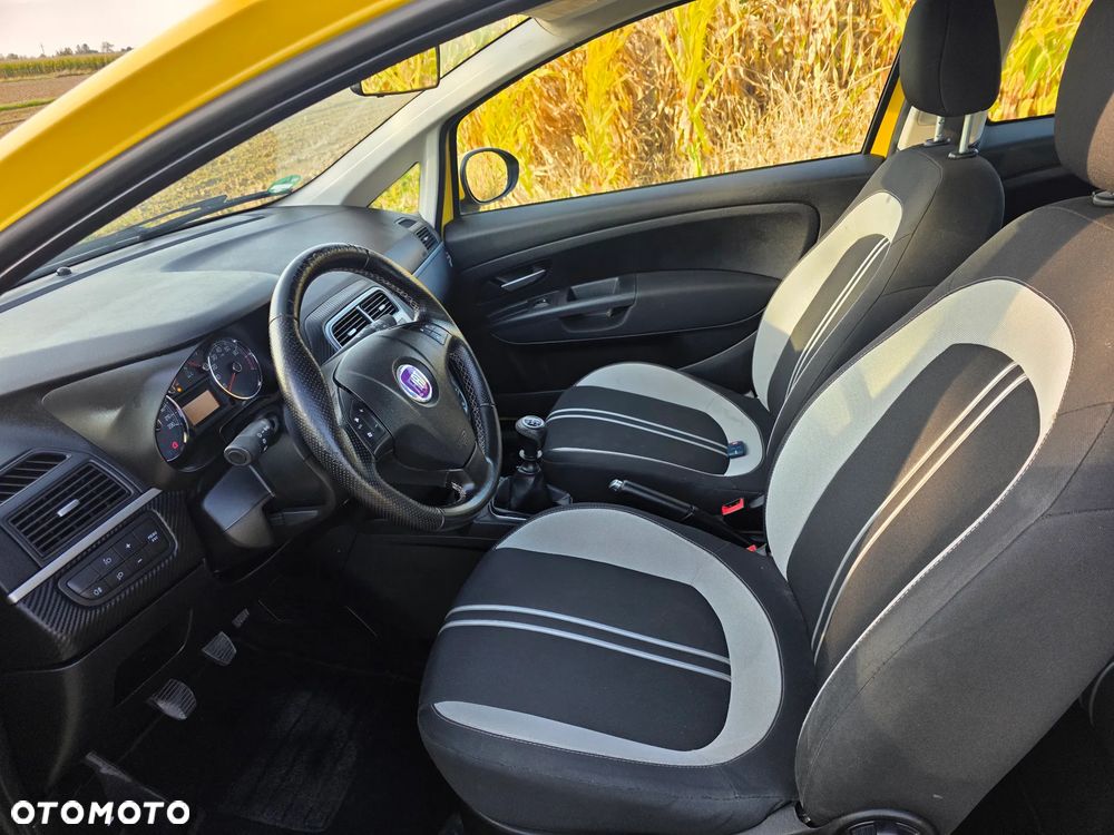 Fiat Punto - 32