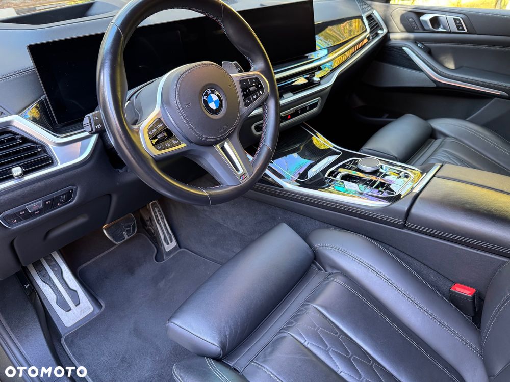 BMW X7 M50i sport - 9