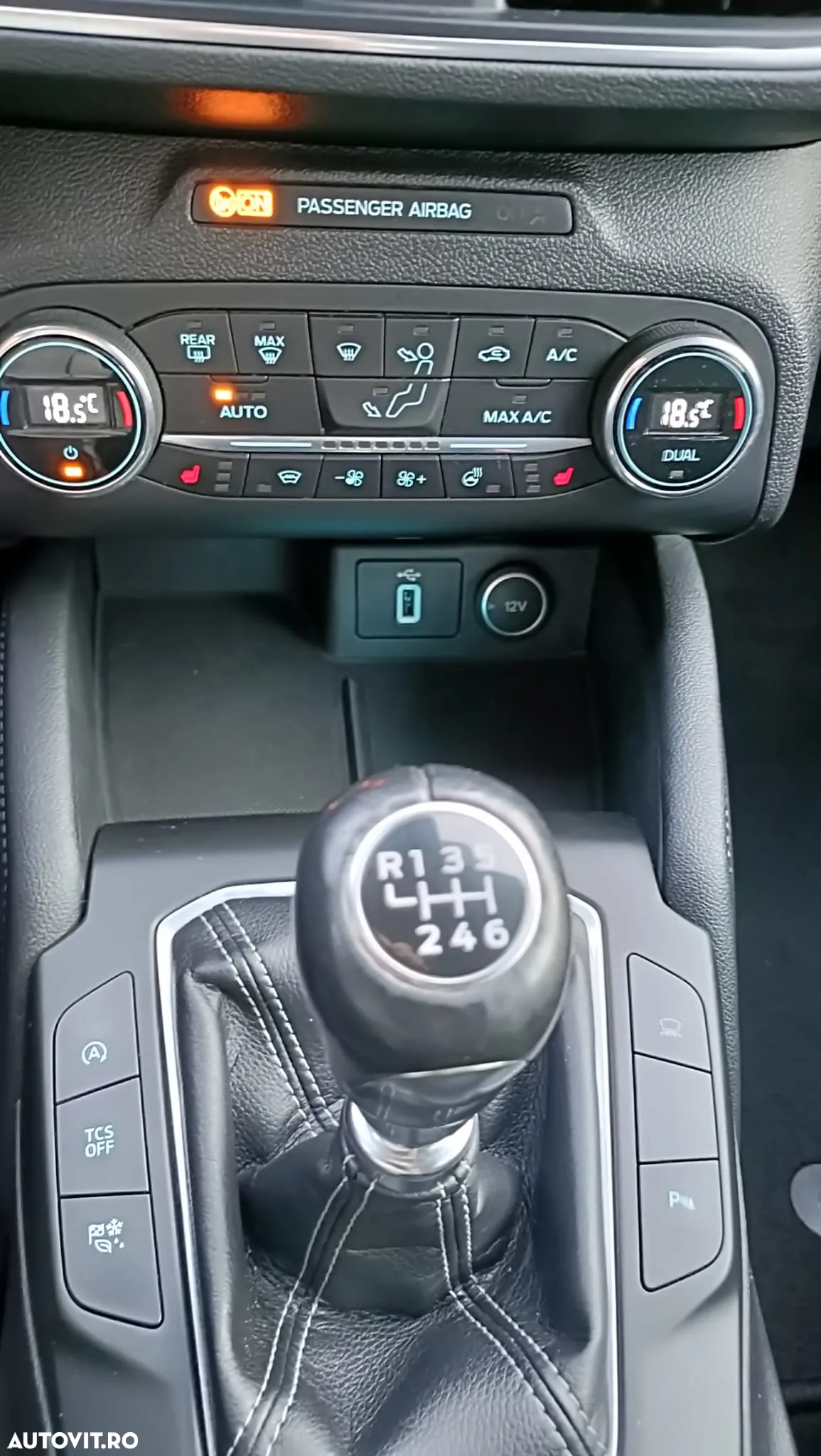 Ford Focus 1.5 EcoBlue Titanium X - 19
