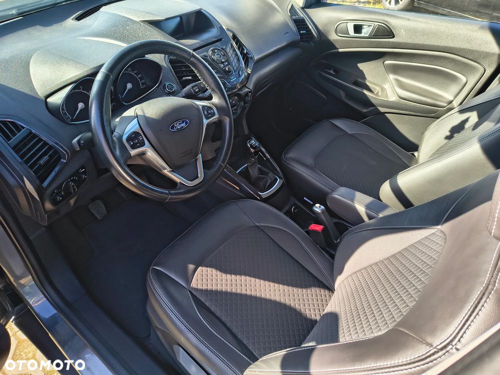 Ford EcoSport - 5