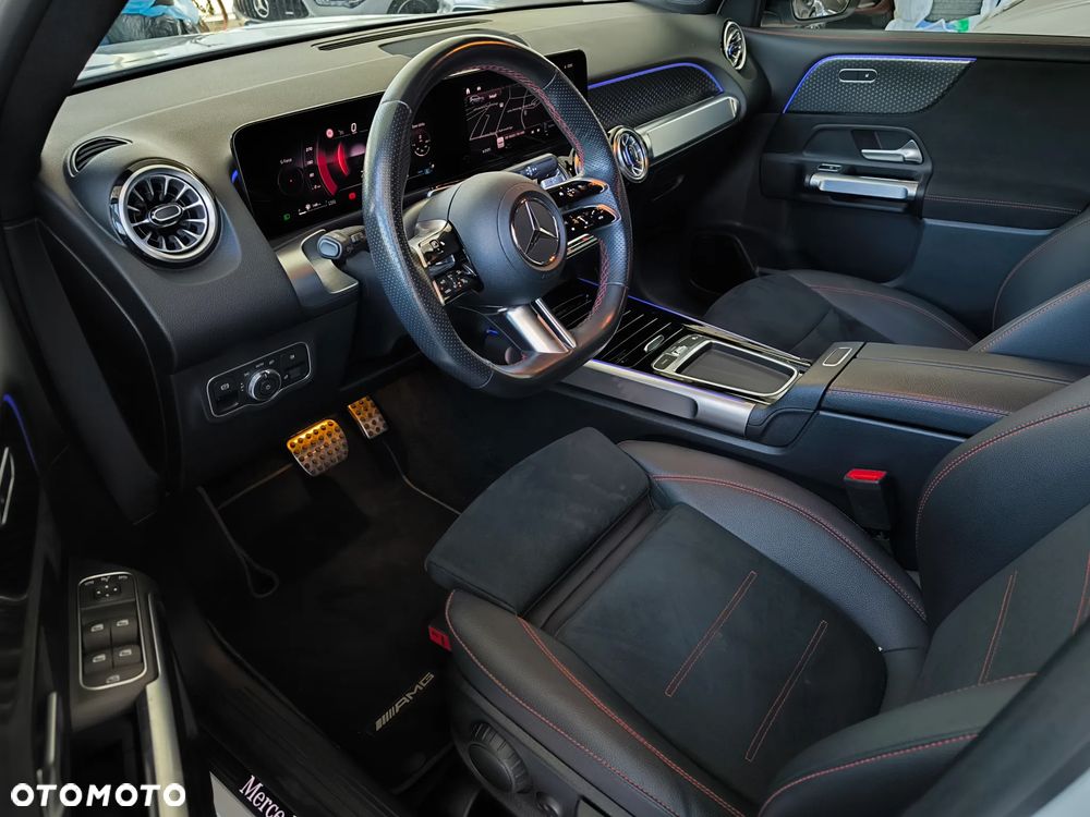 Mercedes-Benz GLB 200 AMG Line 7G-DCT - 10