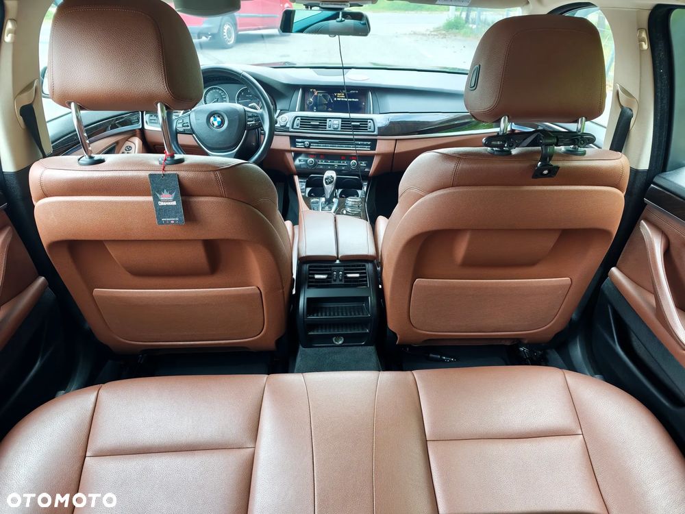 BMW Seria 5 530d xDrive Luxury Line - 9