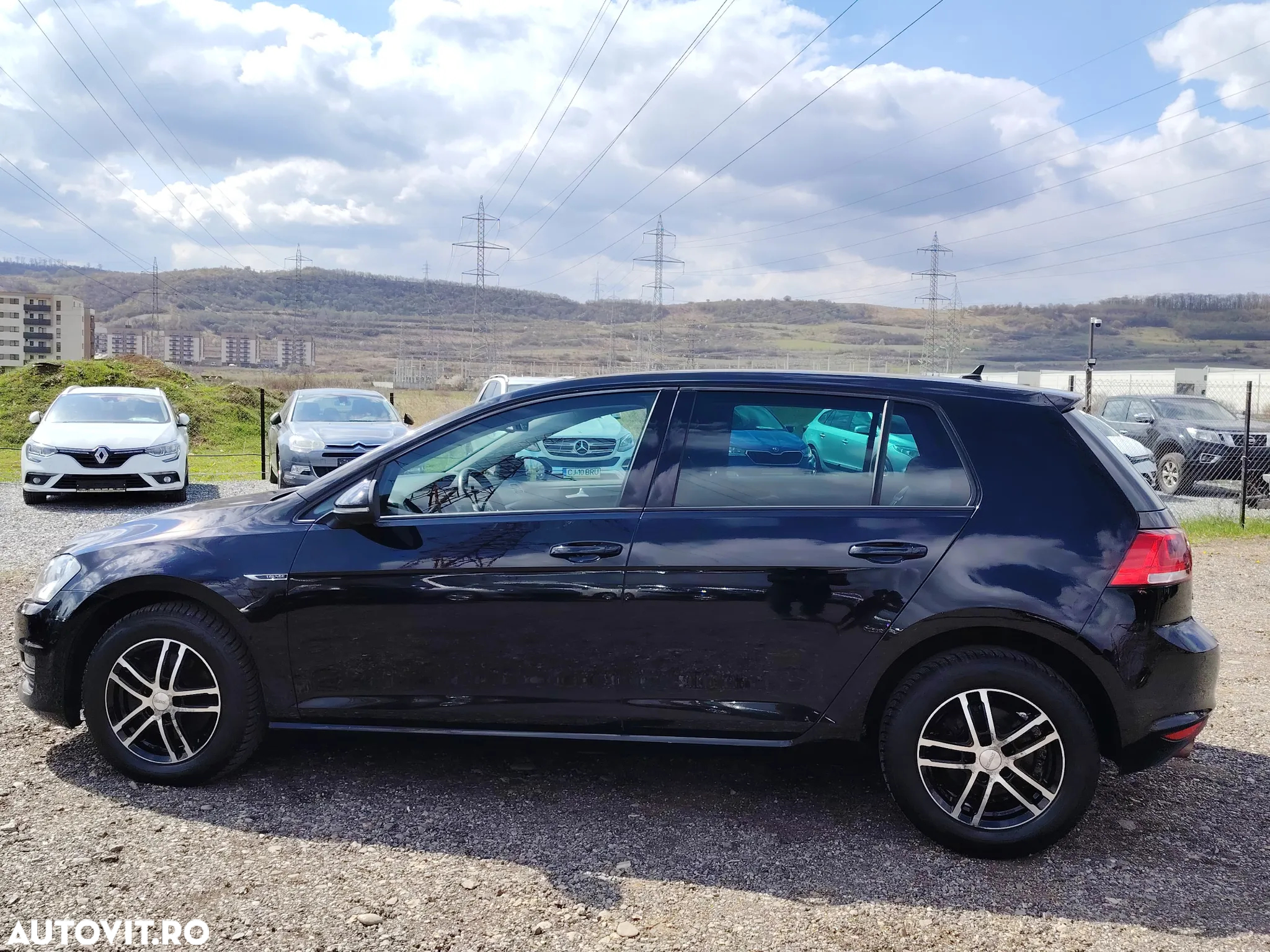 Volkswagen Golf 1.6 TDI BlueMotion Technology Lounge - 9