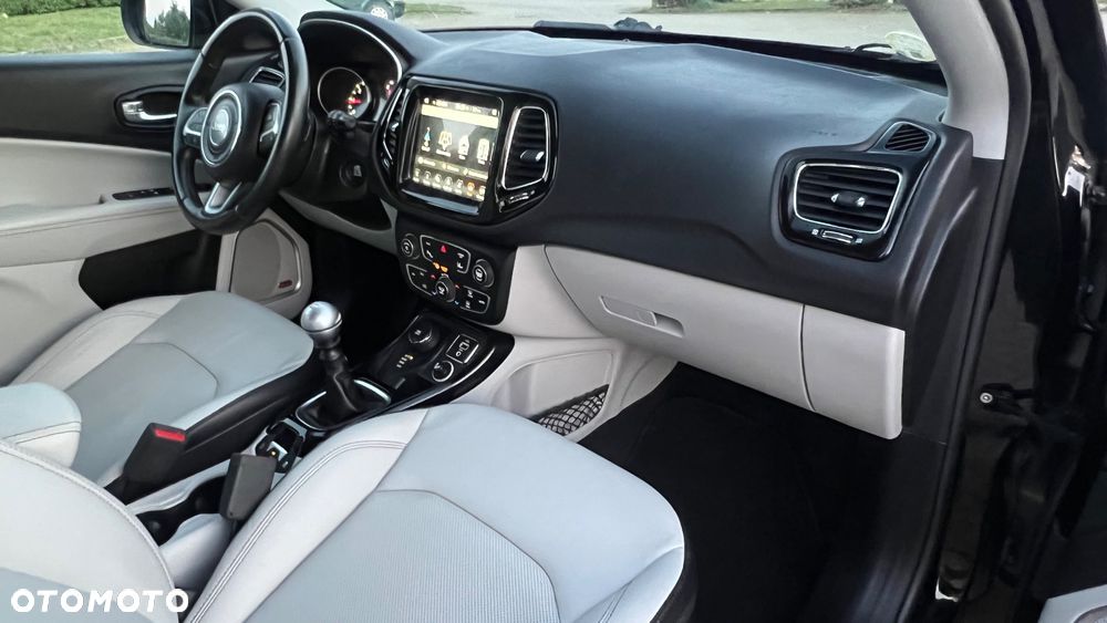 Jeep Compass 2.0 MultiJet Active Drive Limited - 34