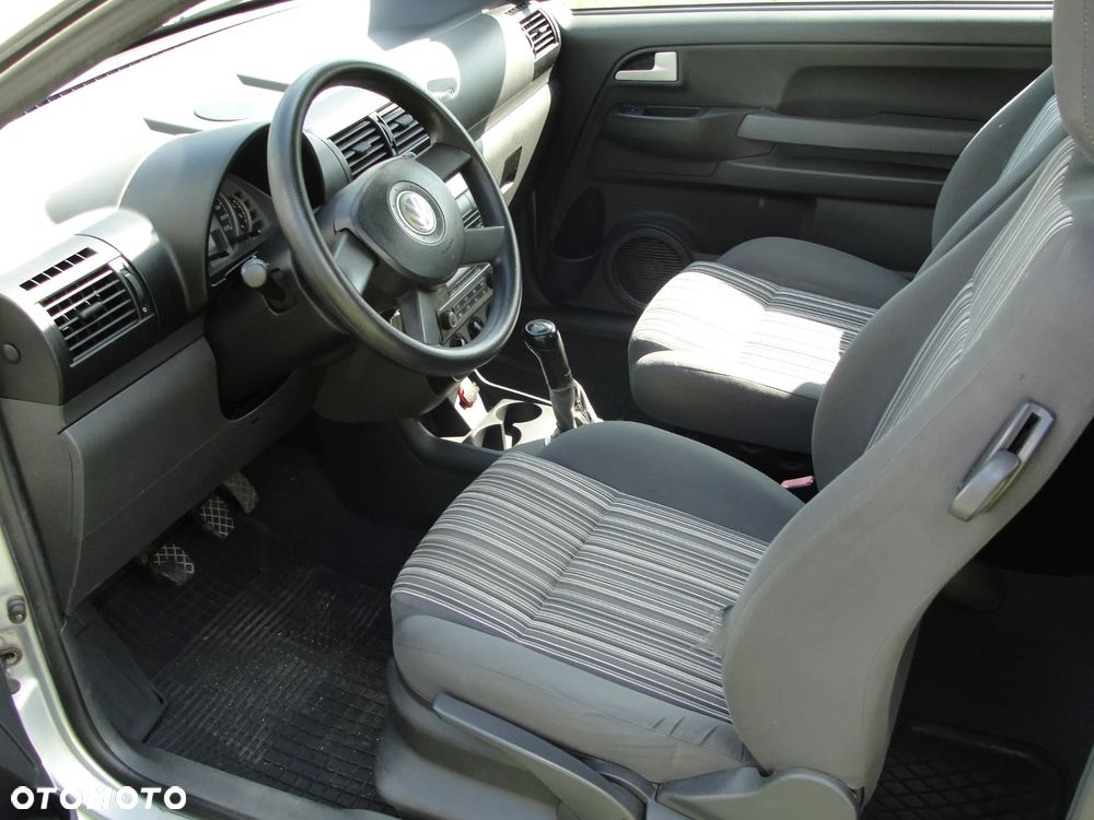 Volkswagen Fox 1.2 - 13