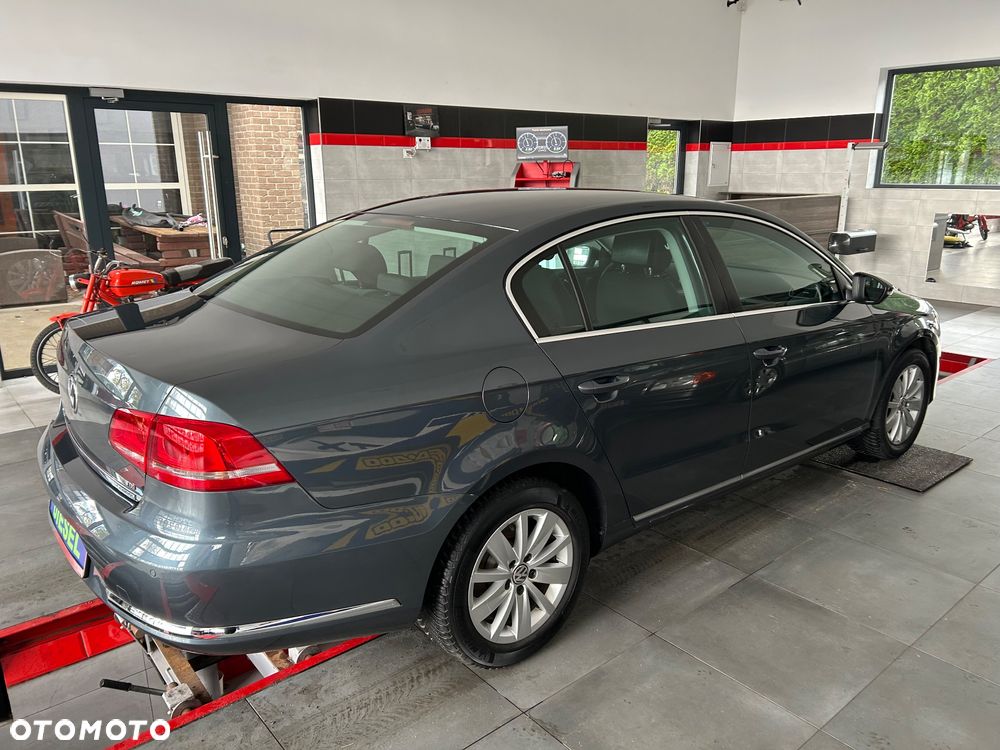 Volkswagen Passat Variant 1.6 TDI (BlueMotion Technology) Comfortline - 9
