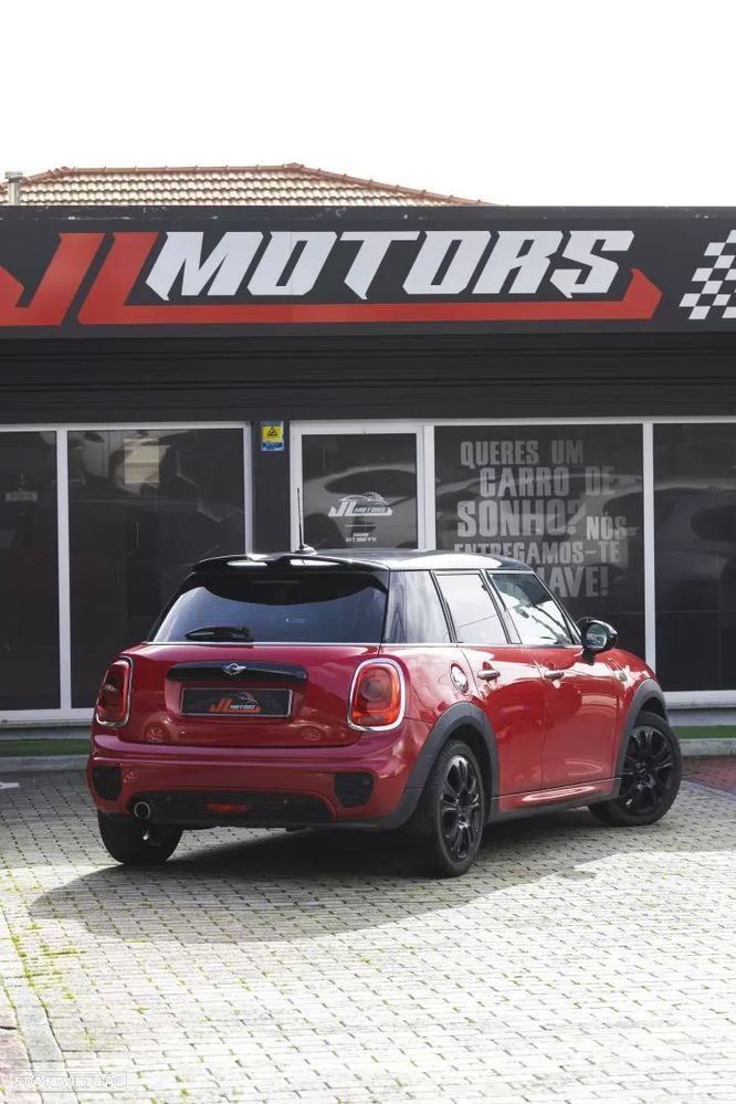 MINI 5 Portas Cooper D - 28