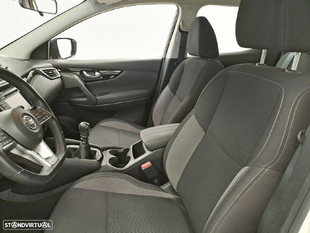 Nissan Qashqai 1.5 dCi N-Connecta - 9