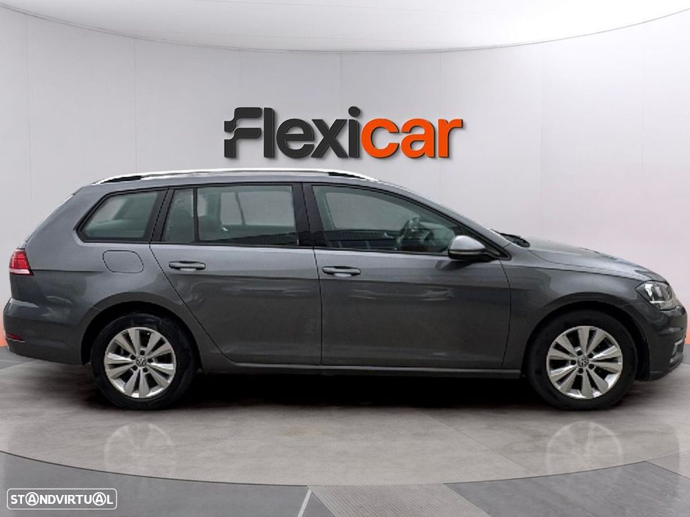 VW Golf Variant 1.6 TDi Confortline DSG - 9