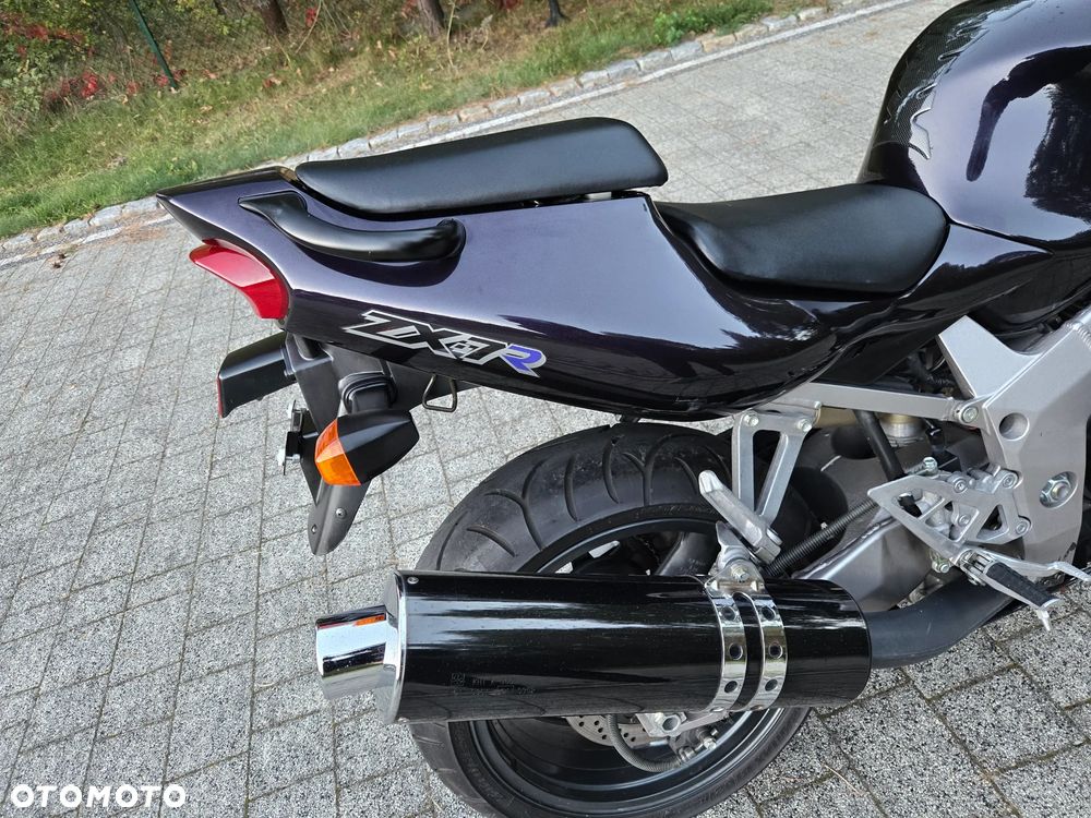 Kawasaki ZX - 22