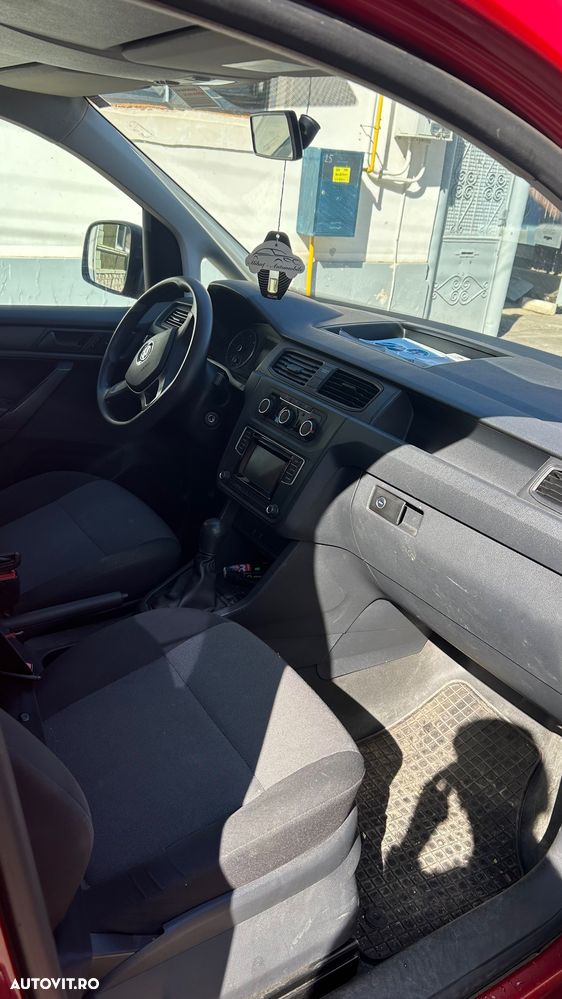Volkswagen Caddy Maxi - 10