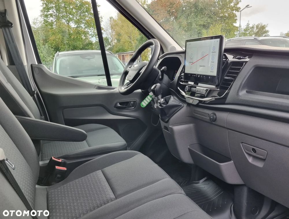 Ford Transit - 12