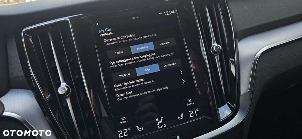 Volvo V60 B3 B Geartronic Momentum Pro - 28