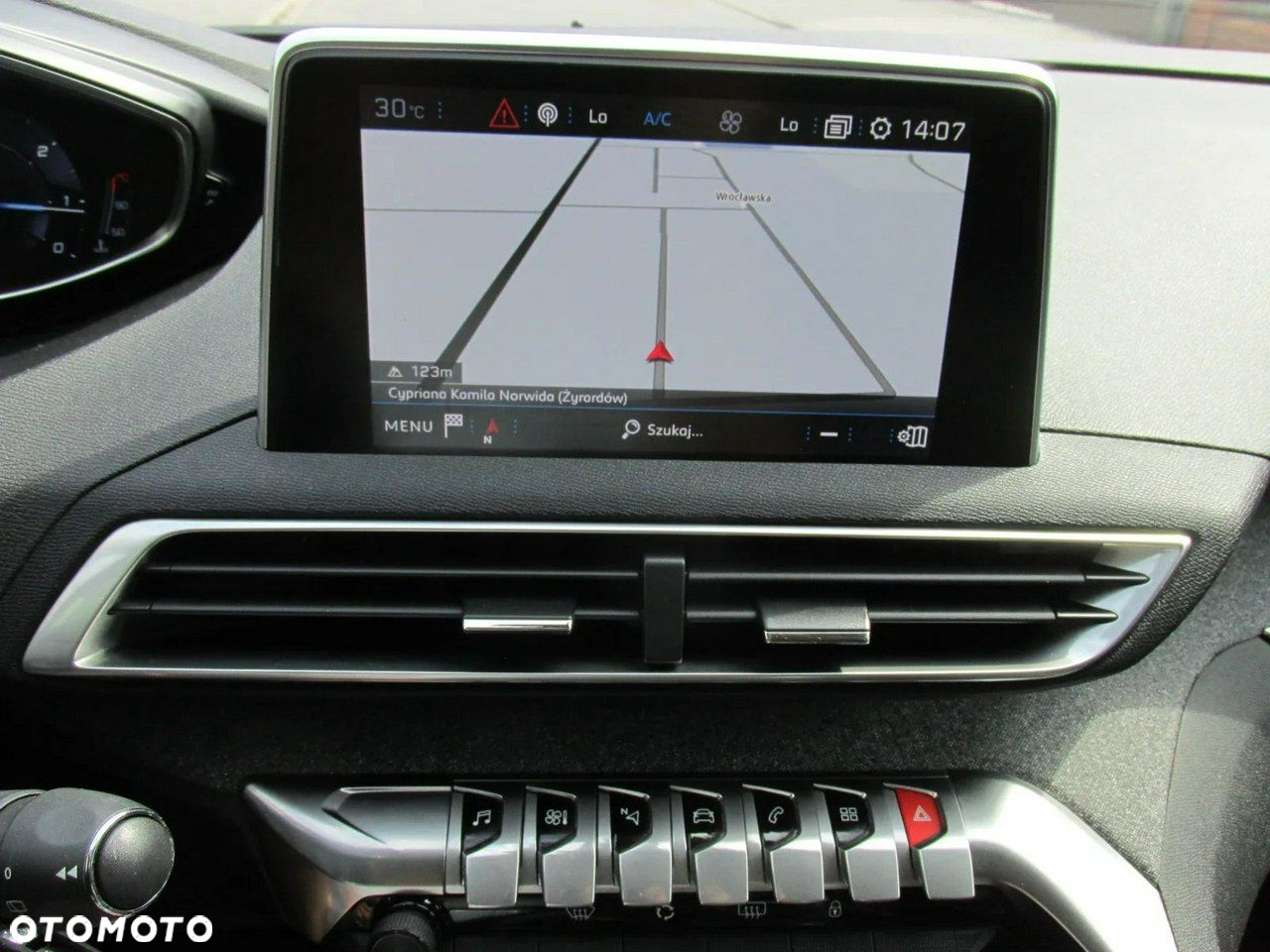 Peugeot 5008 1.5 BlueHDI Allure S&S - 17