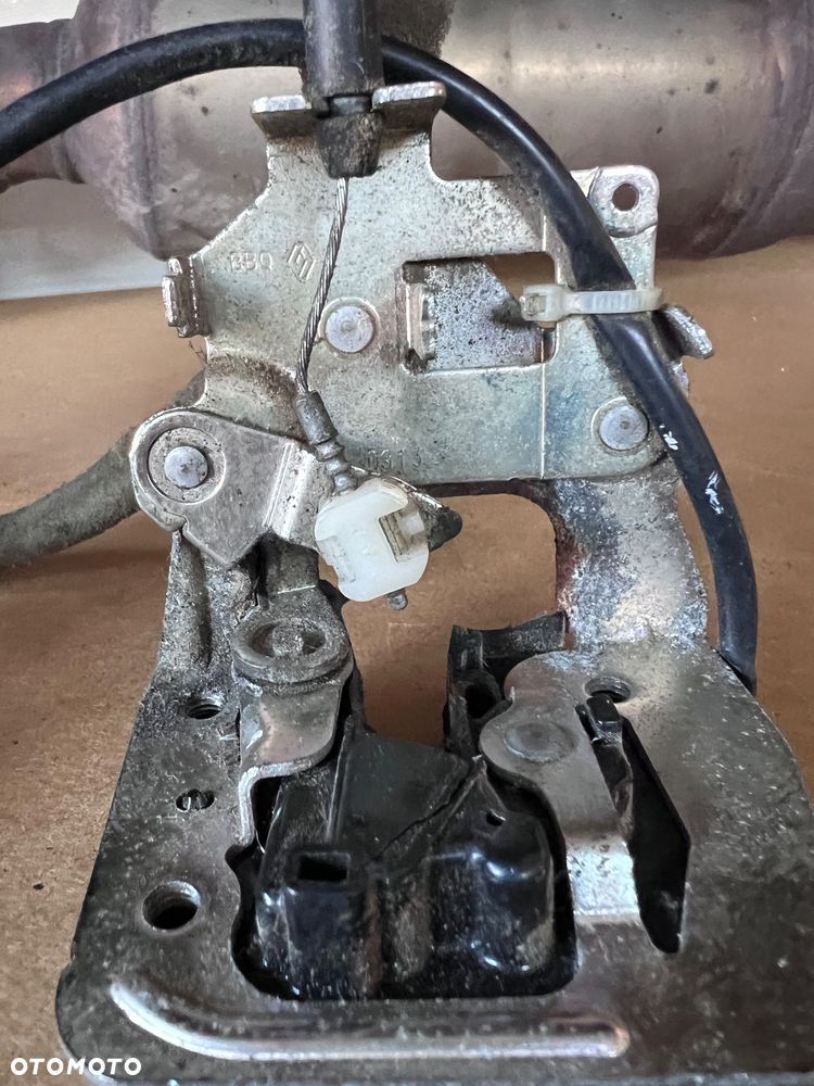 Zamek drzwi przesuwnych lewych Renault Master III - 3