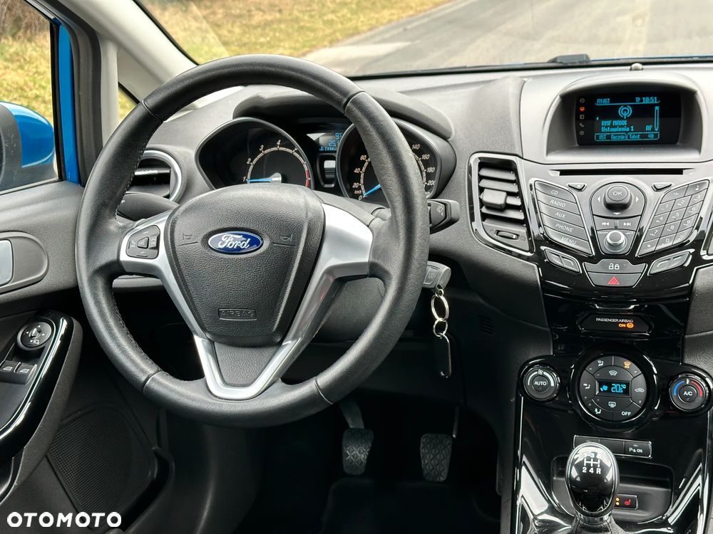 Ford Fiesta 1.0 EcoBoost Titanium - 27