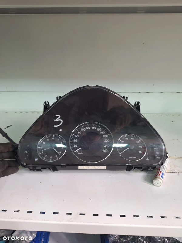 mercedes  W211 licznik zegar  a2115404611