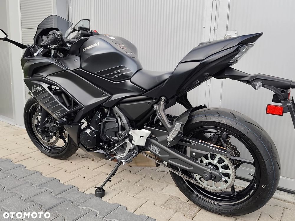 Kawasaki Ninja - 6