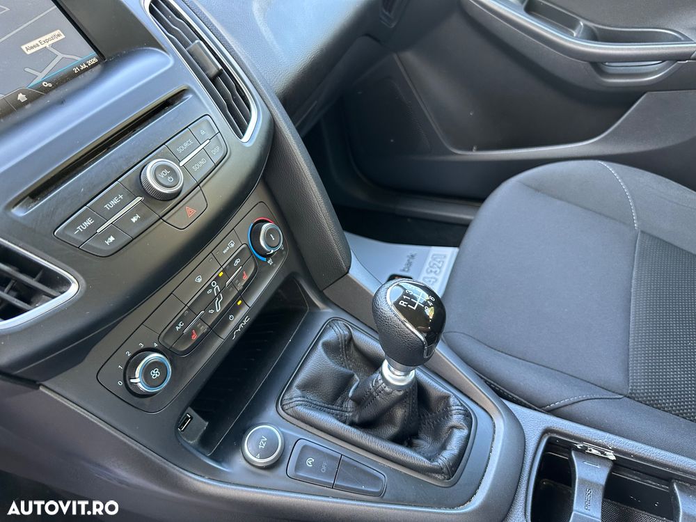 Ford Focus 1.5 TDCi ST-Line - 22