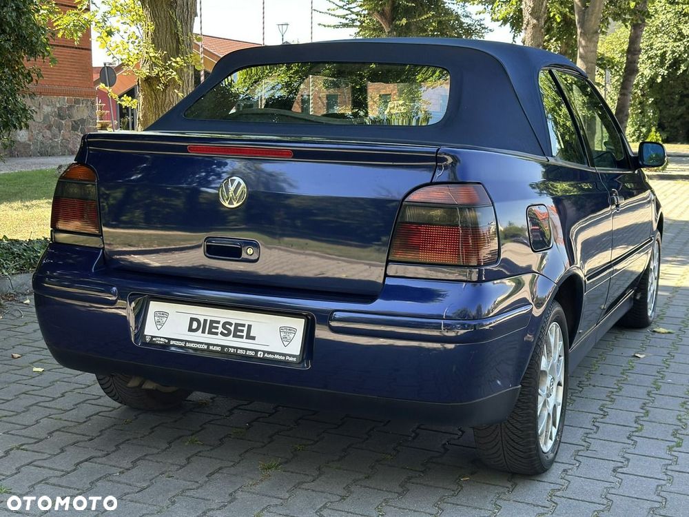 Volkswagen Golf - 35
