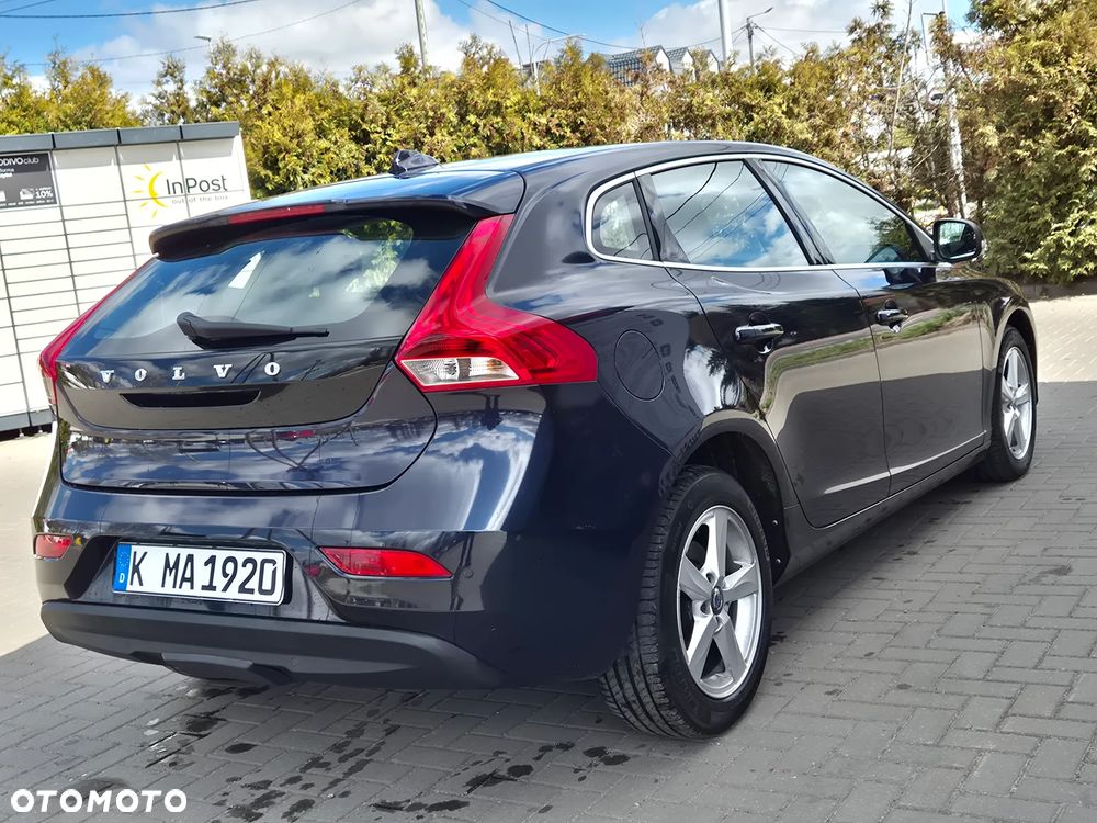 Volvo V40 D2 Momentum - 10