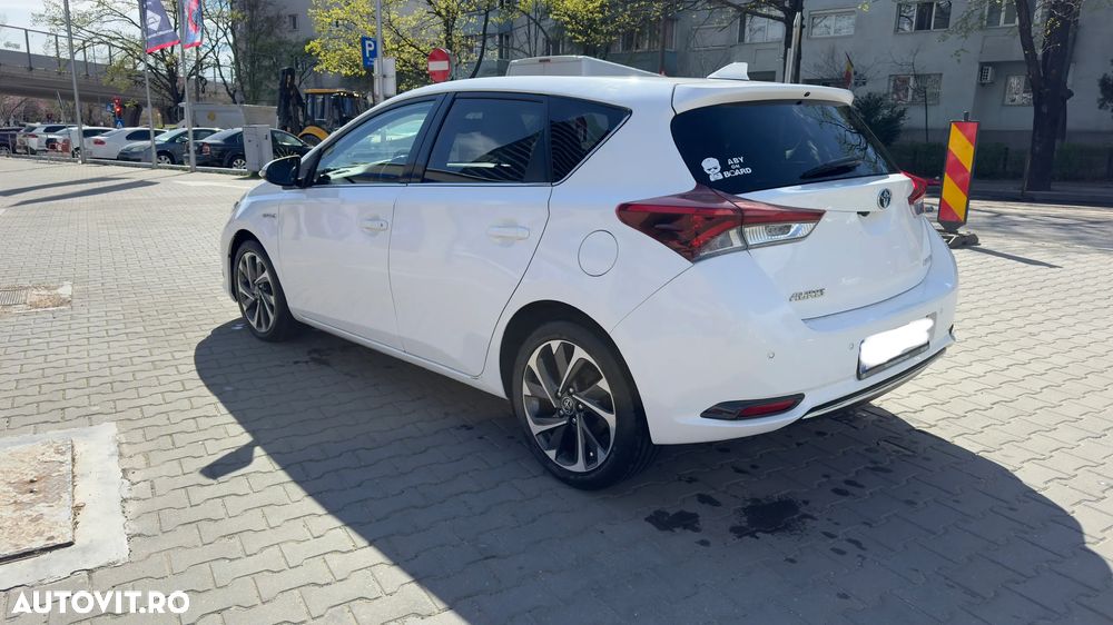 Toyota Auris 1.8 L VVT-i HSD Luna - 7