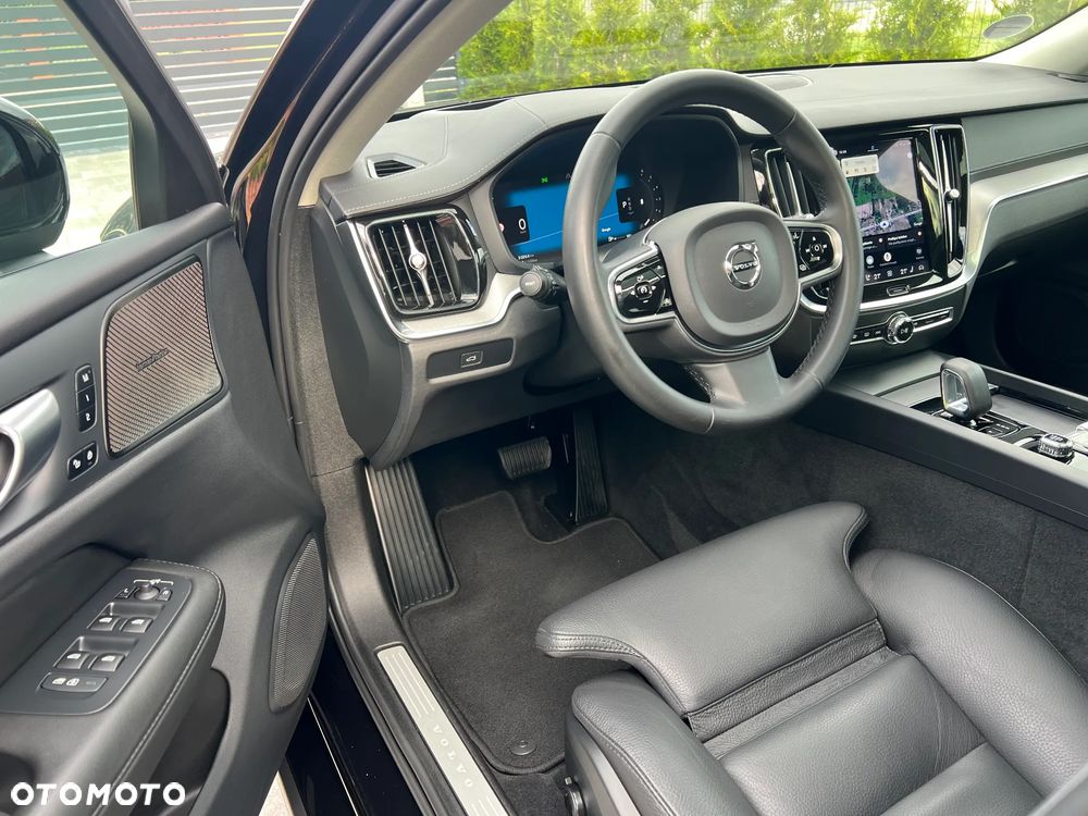 Volvo V60 B4 D Ultimate Dark - 24