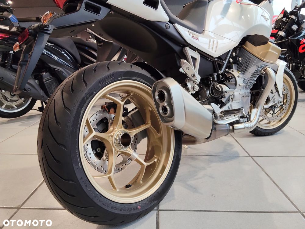 Moto Guzzi V100 Mandello - 12