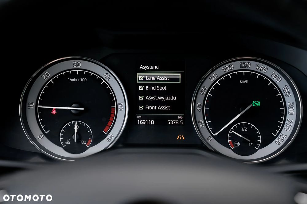 Skoda Superb 2.0 TDI 4x4 L&K DSG - 28